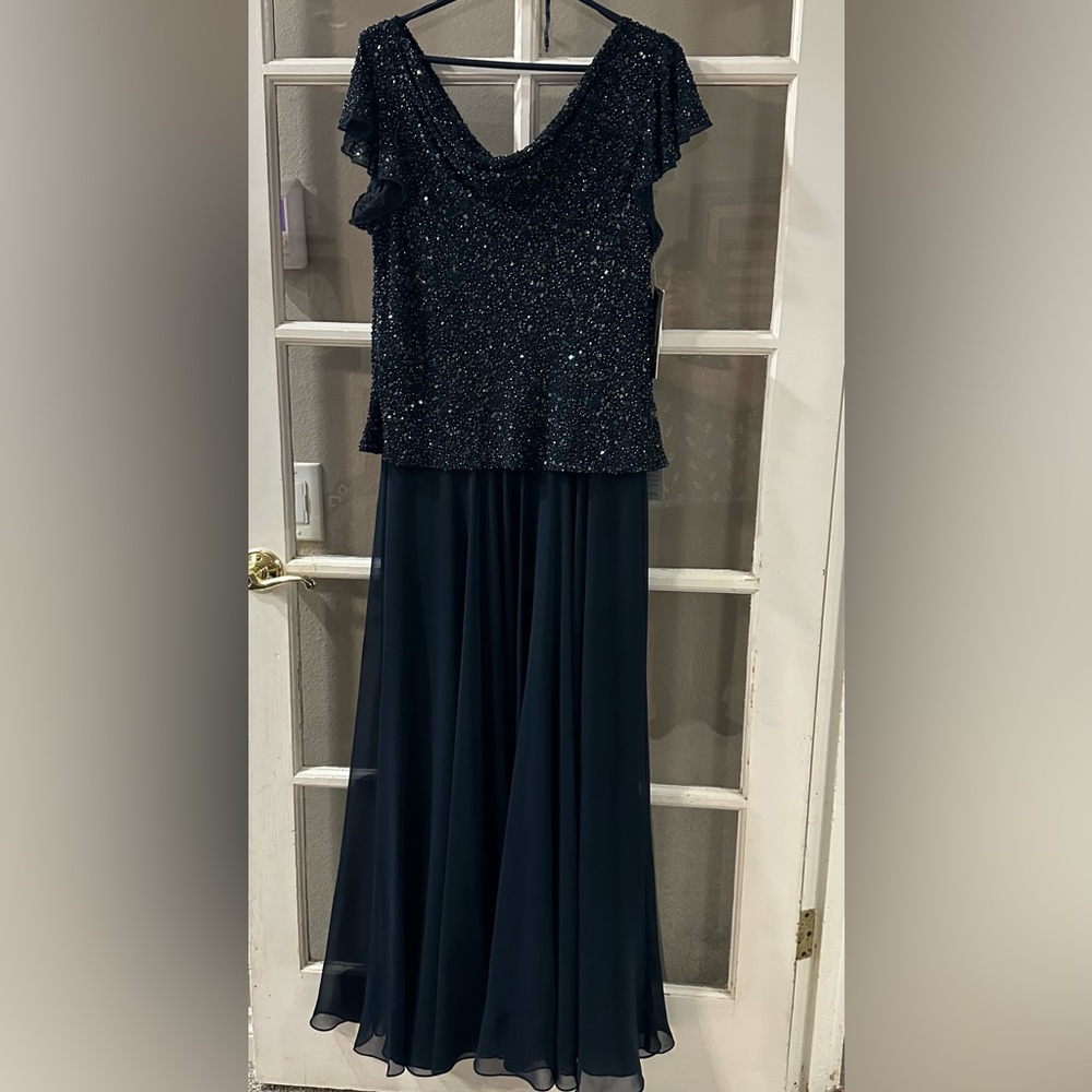 JKara Navy Blue Beaded Evening Gown Nordstrom’s . Size 16. NWT